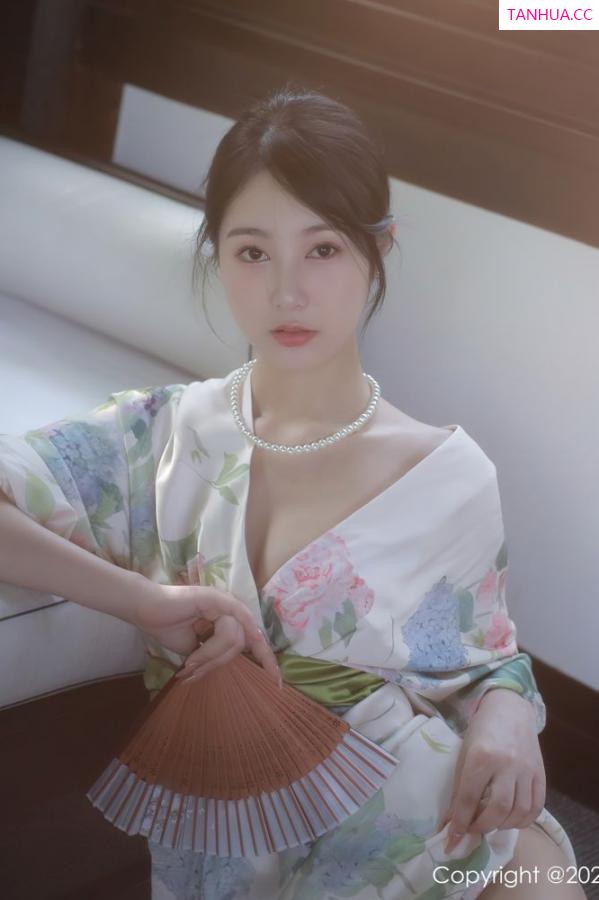 谢晚晚  [XiuRen]高清写真图 2022.08.30 No.5514 谢晚晚第37张图片